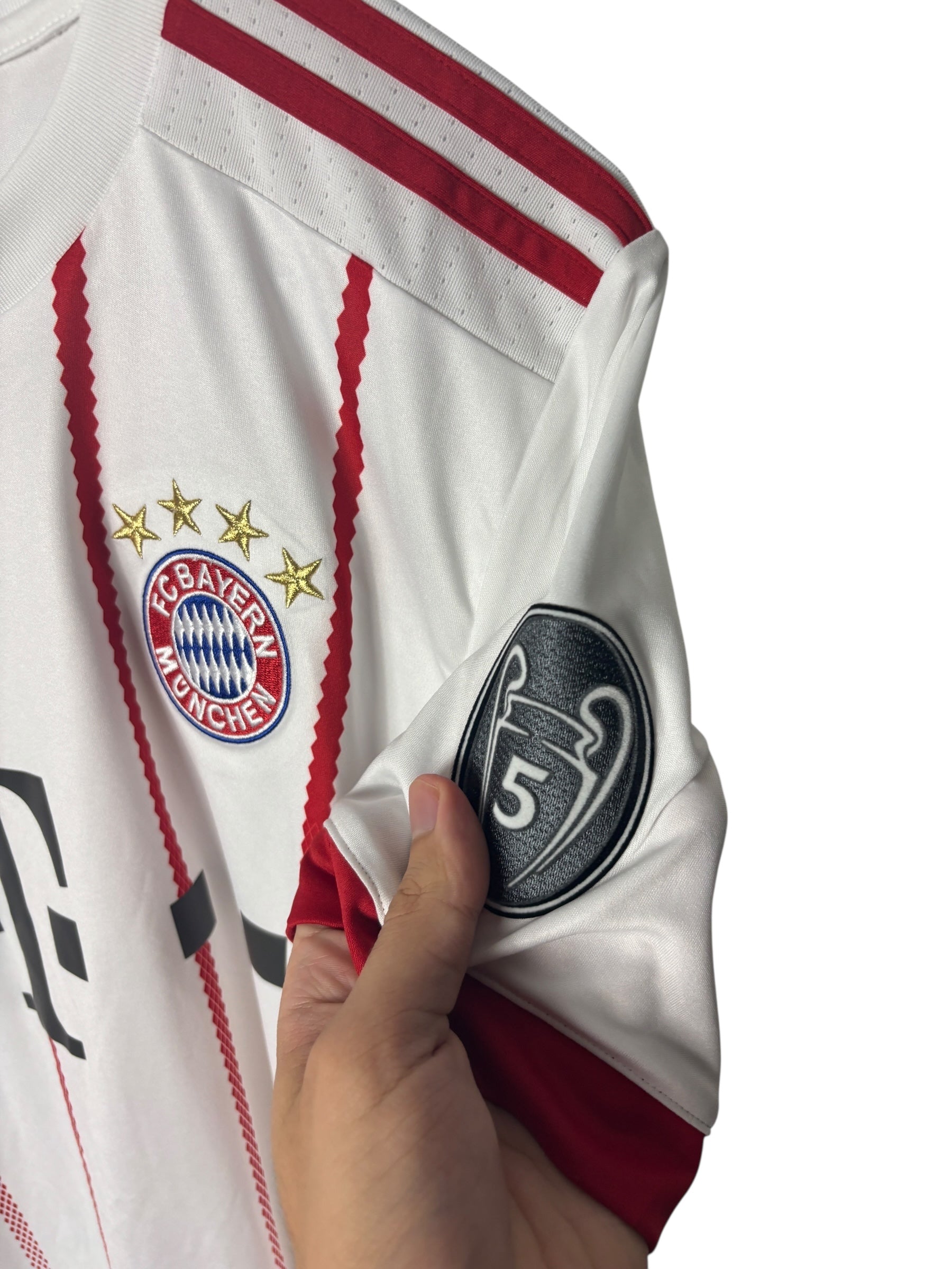 FC Bayern München Drittes Trikot 2017/18 “James” - S