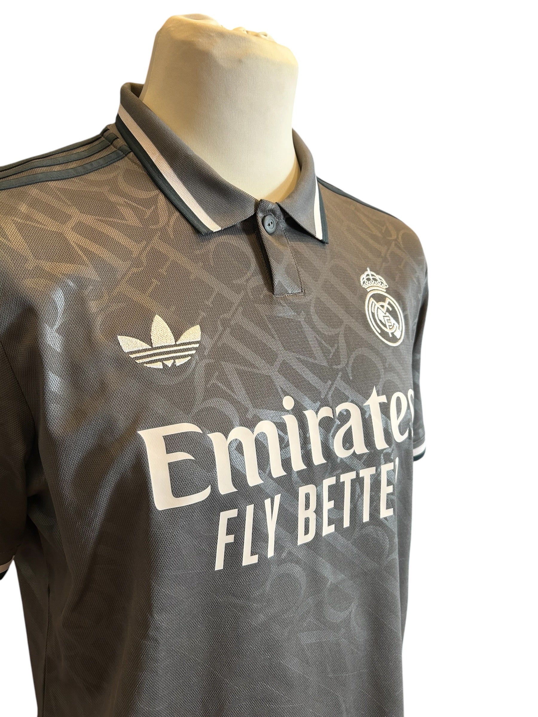 Real Madrid Drittes Trikot 2024/25  - XL