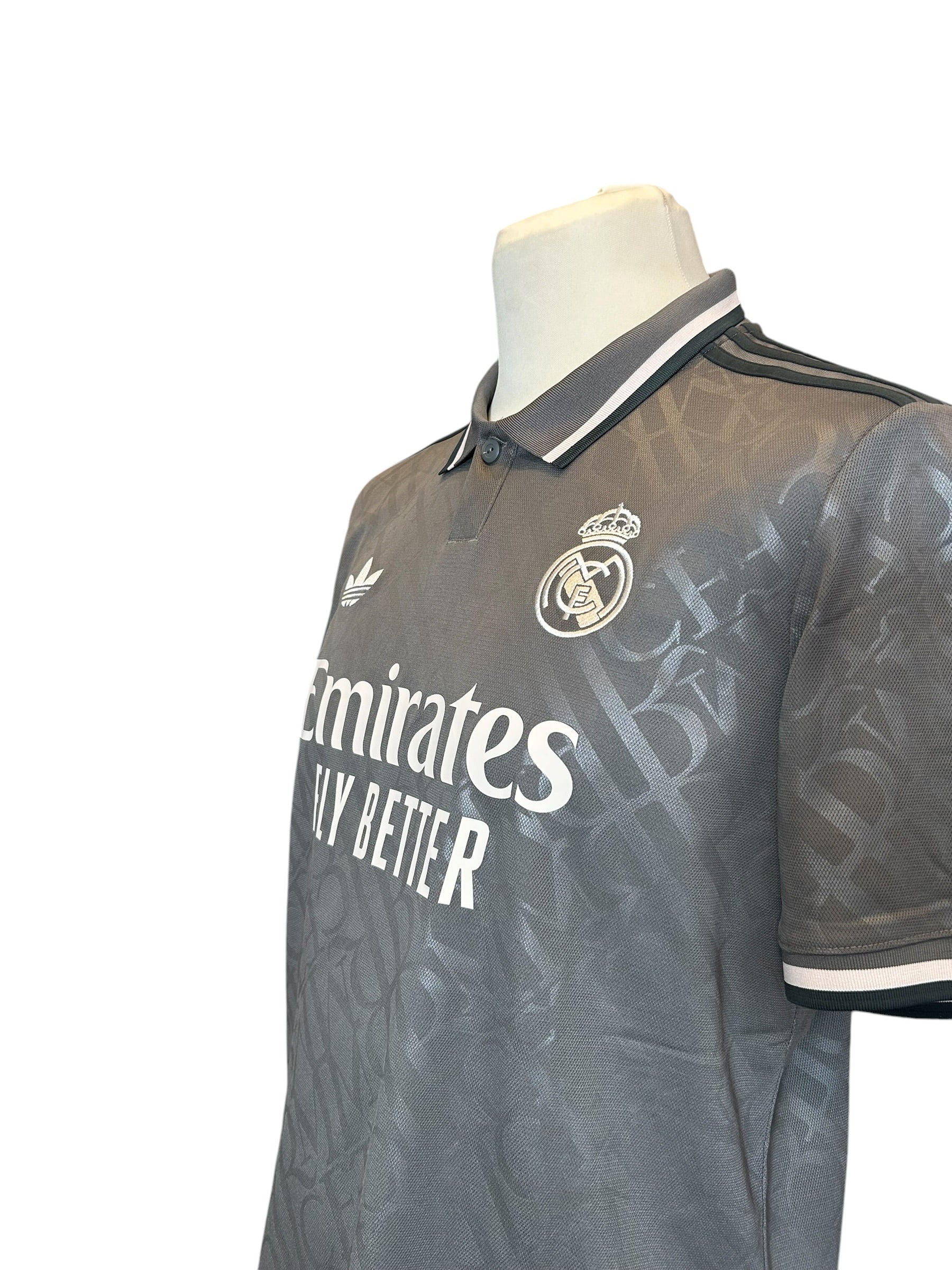 Real Madrid Drittes Trikot 2024/25  - XL