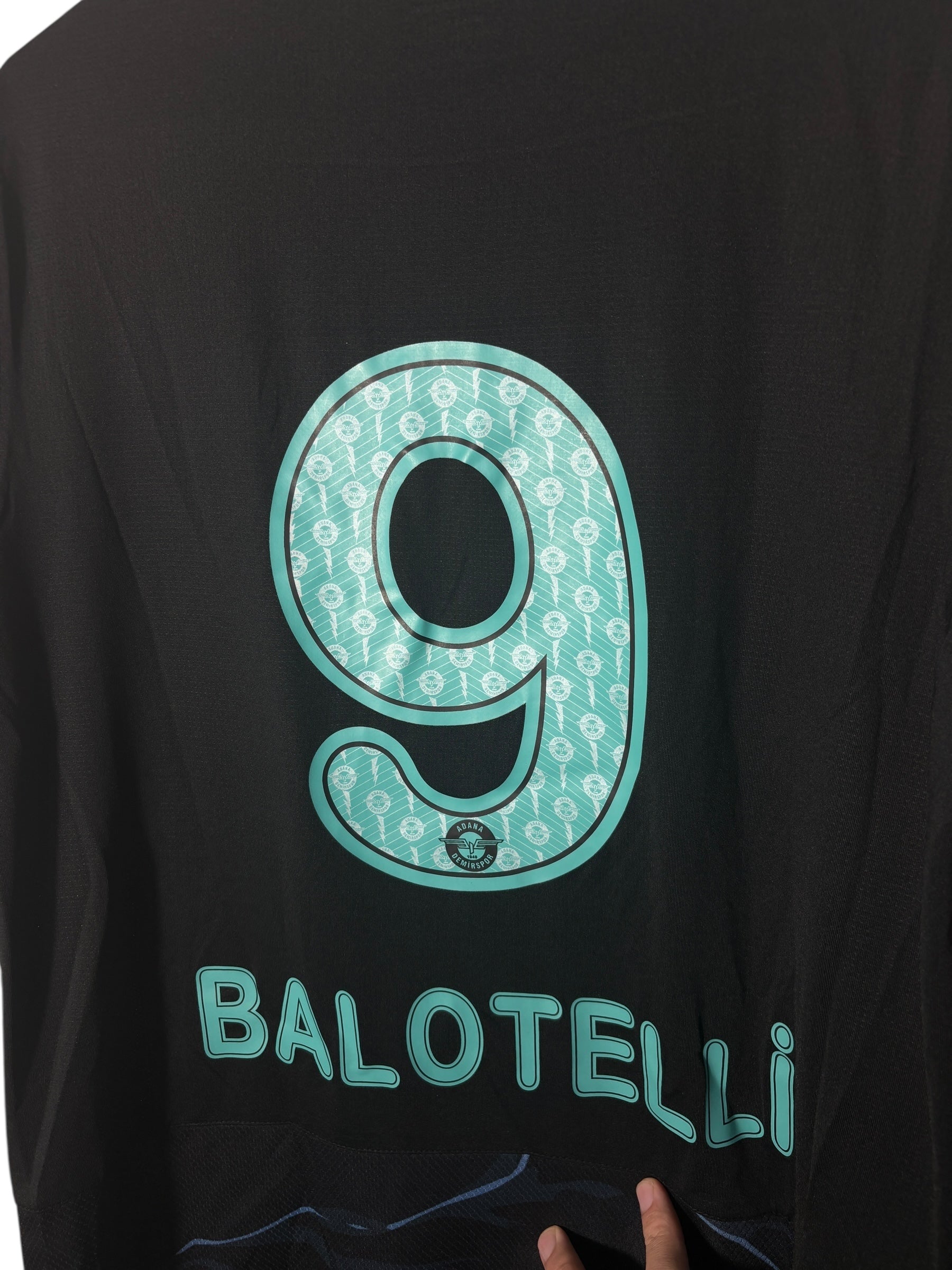 Adana Demirspor Drittes Trikot 2023/24 “Balotelli” - XL