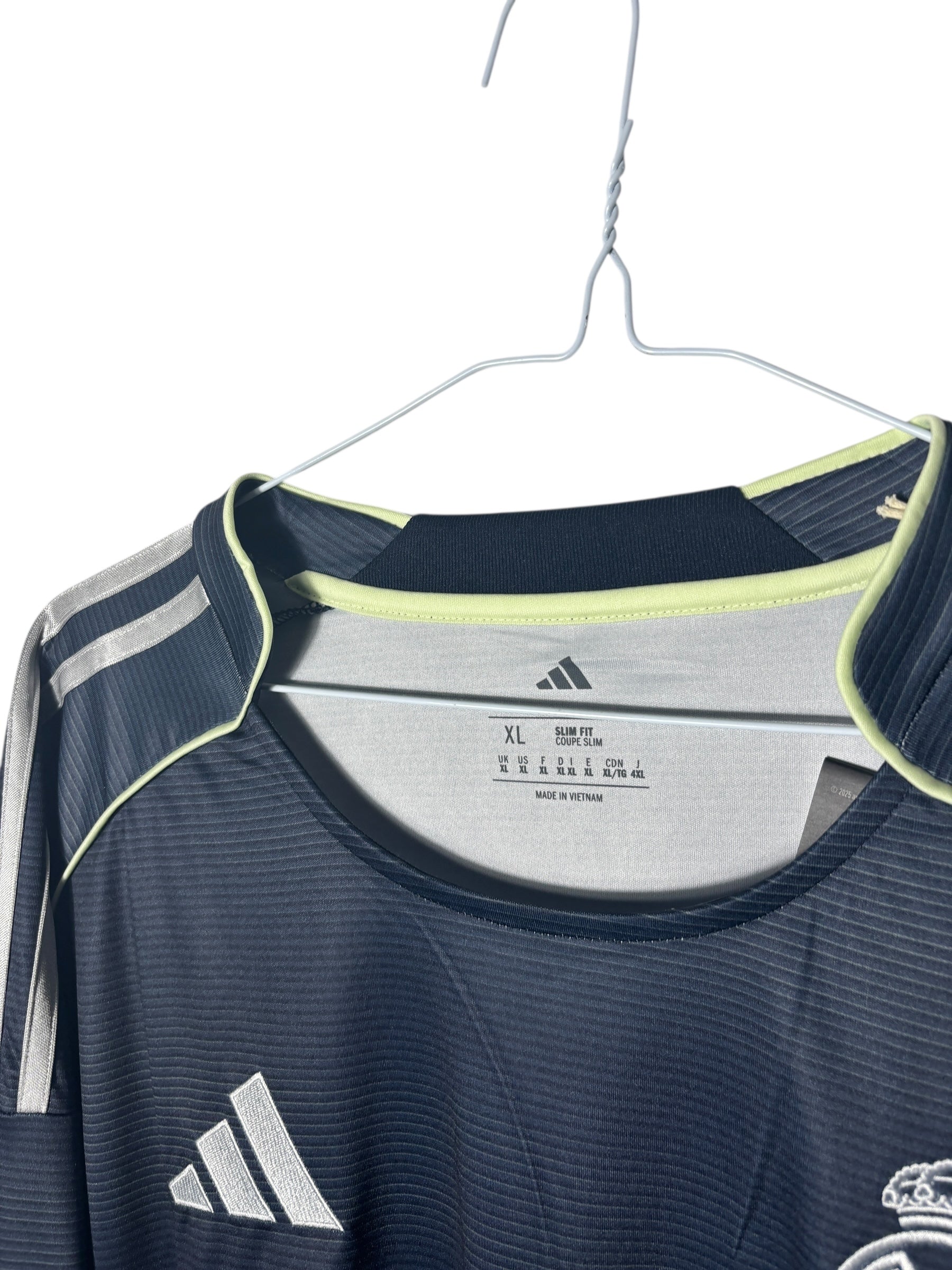 Real Madrid Auswärts Trikot 2025/26 - XL