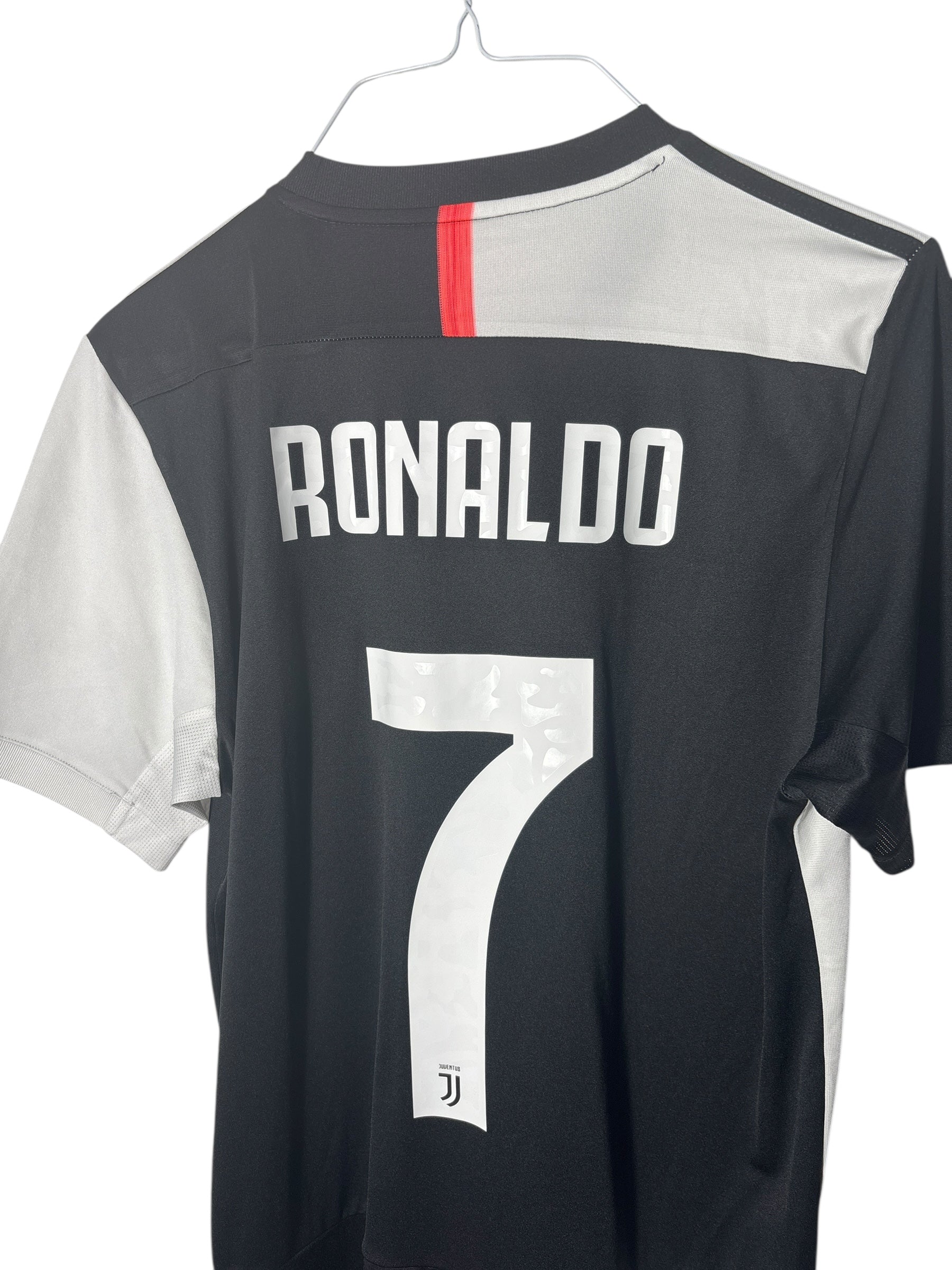 Juventus Turin Heim Trikot 2019/20 “Ronaldo” - S
