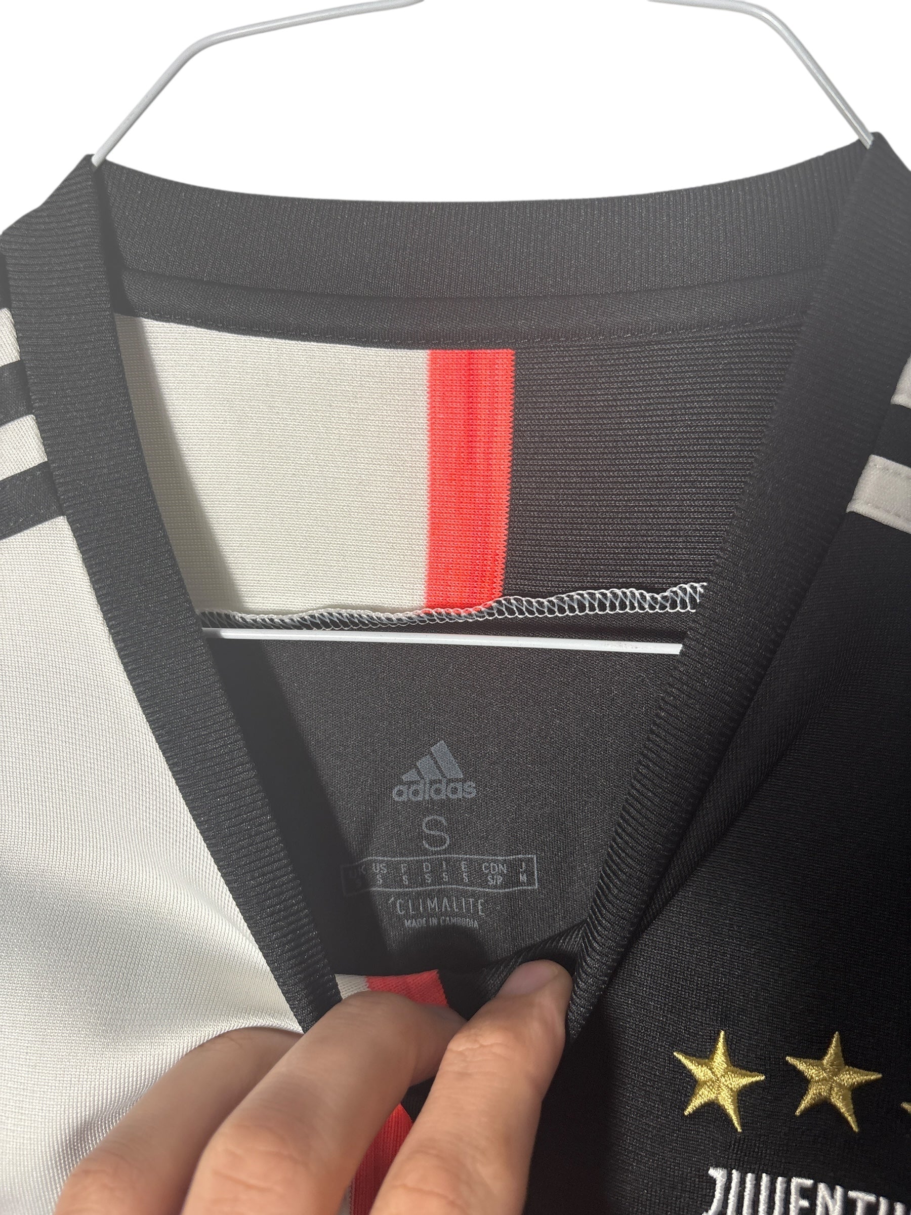 Juventus Turin Heim Trikot 2019/20 “Ronaldo” - S