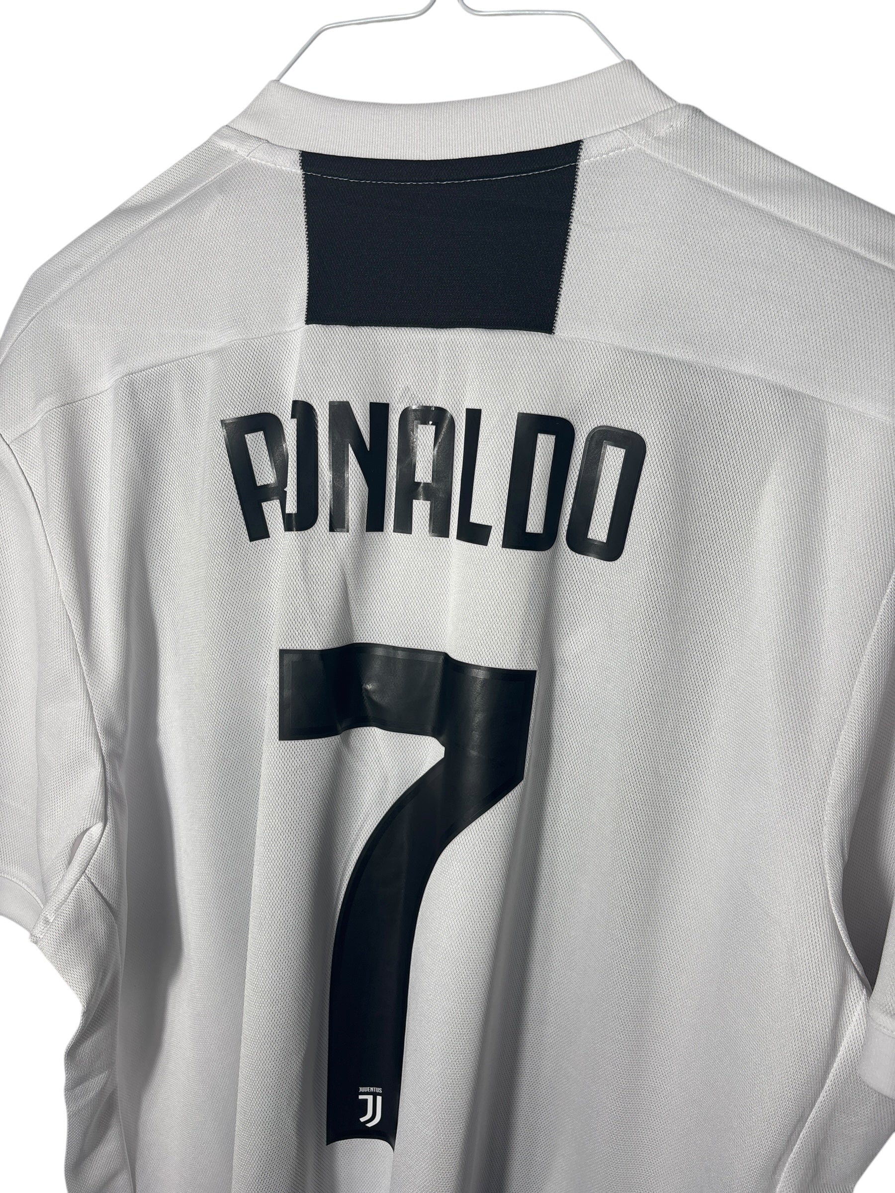 Juventus Turin Heim Trikot 2018/19 “Ronaldo” - XL